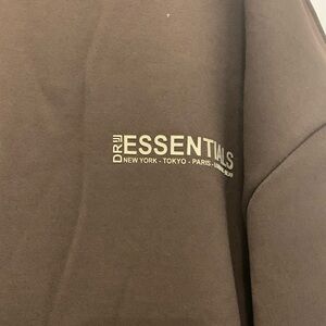 DR Essentials Chocolate Sweatshirt